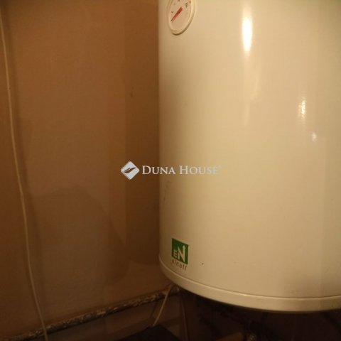 Eladó családi ház, Zalaegerszegen 14.9 M Ft, 1 szobás