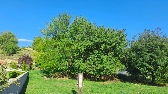Eladó telek, Lábatlanon, Rozália utcában 14.5 M Ft