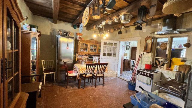 Eladó családi ház, Nemesgörzsönyön 21.9 M Ft, 2 szobás