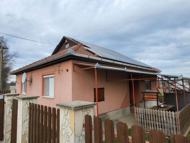 Eladó családi ház, Fábiánházán 28 M Ft, 4 szobás