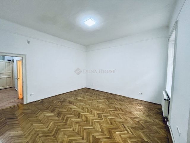 Eladó téglalakás, Budapesten, VII. kerületben 59.9 M Ft