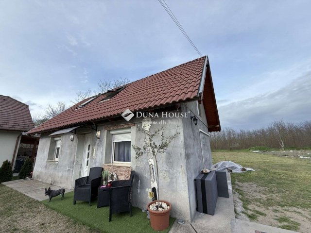 Eladó családi ház, Dabason 29.99 M Ft, 3 szobás
