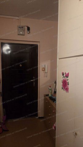 Eladó panellakás, Tatabányán 38 M Ft, 2 szobás