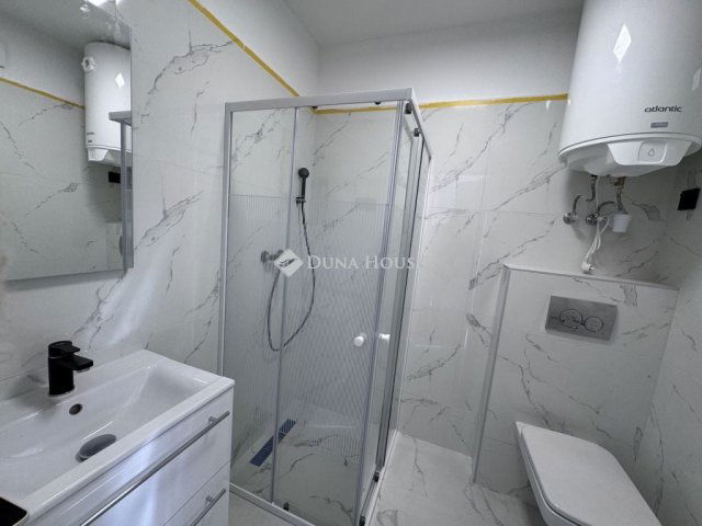 Eladó téglalakás, Harkányban, Hársfa téren 29.99 M Ft