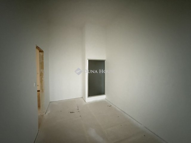 Eladó téglalakás, Budapesten, XXI. kerületben 27.9 M Ft