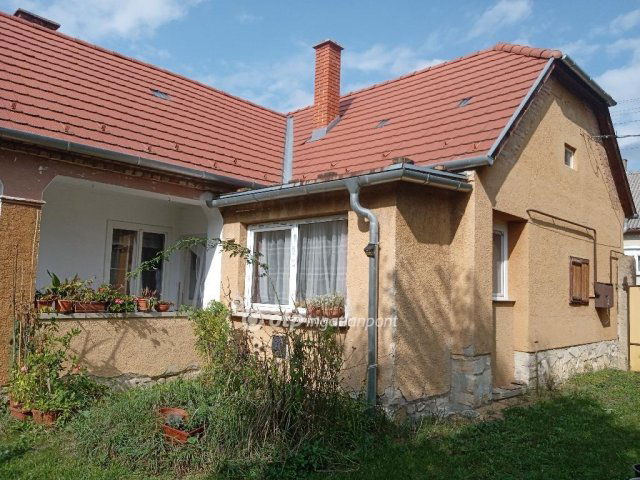 Eladó családi ház, Sopronkövesden 69 M Ft, 2 szobás