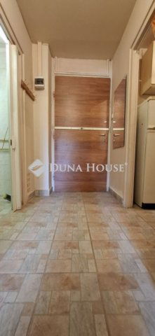 Eladó téglalakás, Pécsett 27.9 M Ft, 1 szobás