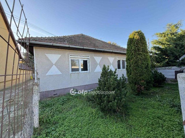 Eladó családi ház, Hernádnémetin 25.5 M Ft, 4 szobás