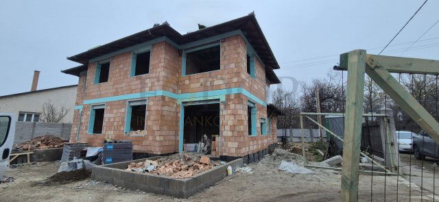 Eladó ikerház, Budapesten, XVIII. kerületben 136.99 M Ft