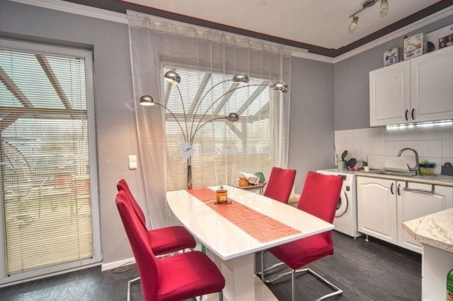 Eladó téglalakás, Üllőn 100 M Ft, 4 szobás