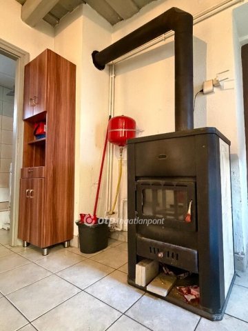 Eladó családi ház, Vönöckön 18.99 M Ft, 3 szobás