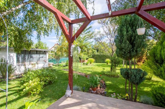 Eladó családi ház, Budapesten, XVIII. kerületben 189.9 M Ft