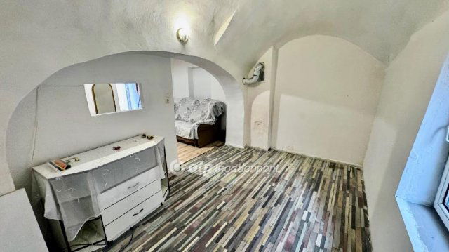 Eladó téglalakás, Pápán 19.9 M Ft, 2+1 szobás