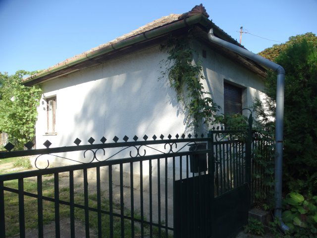 Eladó családi ház, Isaszegen 41 M Ft, 3 szobás