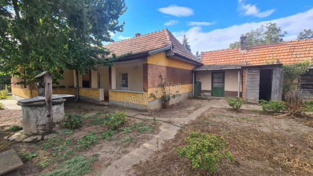 Eladó családi ház, Nagyvenyimen 29.5 M Ft, 2 szobás