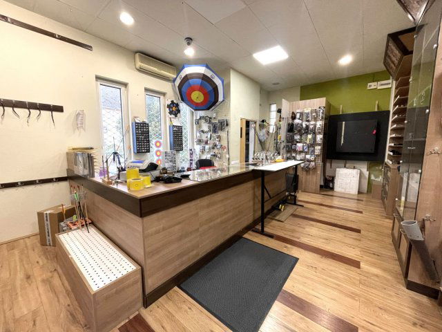 Kiadó üzlethelyiség, Győrött 250 E Ft / hó