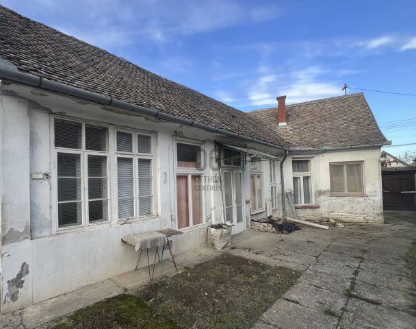 Eladó családi ház, Tolnán 21.5 M Ft, 4 szobás