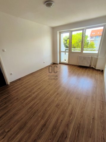 Eladó panellakás, Tatabányán 34.99 M Ft, 1 szobás