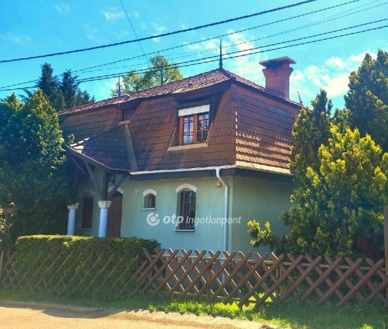 Eladó családi ház, Szentendrén 144.9 M Ft, 6+1 szobás