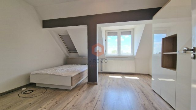 Eladó téglalakás, Pécsett, Mártírok útján 32.9 M Ft