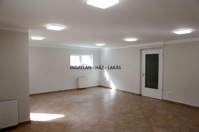 Eladó családi ház, Budapesten, XI. kerületben 489.99 M Ft