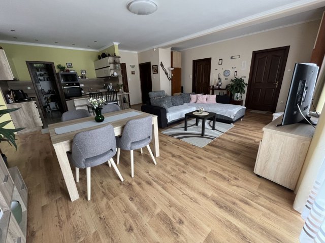 Eladó családi ház, Debrecenben 139 M Ft, 4 szobás