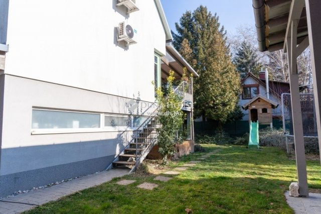 Eladó családi ház, Szentendrén 179 M Ft, 4 szobás