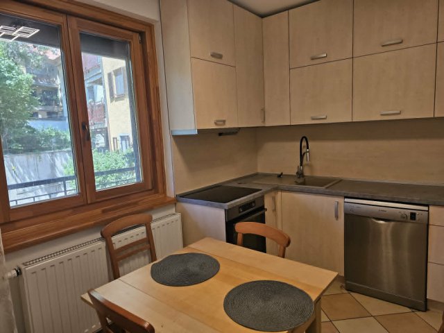 Kiadó téglalakás, albérlet, Pécsett 240 E Ft / hó, 2 szobás