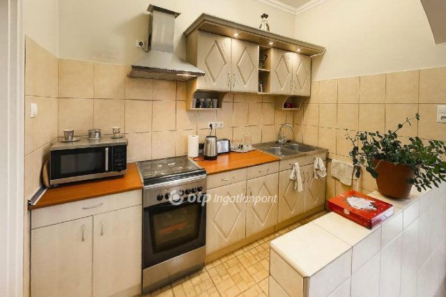 Eladó családi ház, Szegeden 81.8 M Ft, 5+1 szobás