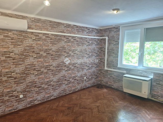 Eladó téglalakás, Kecskeméten 43.9 M Ft, 2 szobás