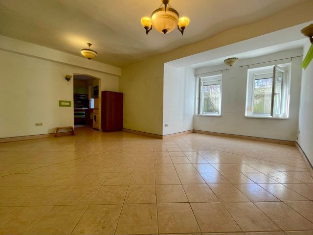 Eladó téglalakás, Debrecenben 61 M Ft, 2 szobás