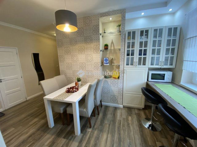 Kiadó téglalakás, albérlet, Kecskeméten 350 E Ft / hó