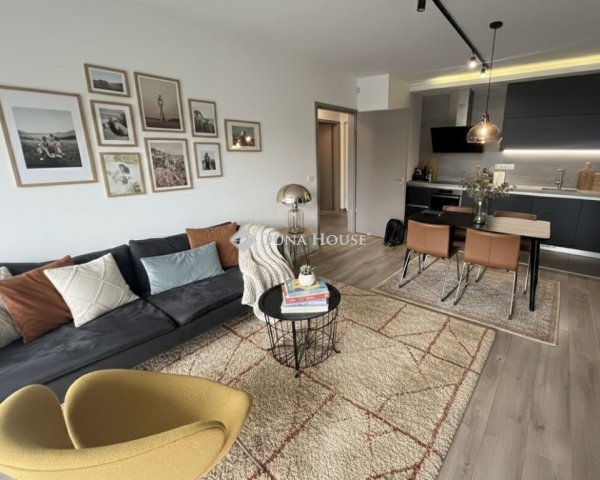 Eladó téglalakás, Budapesten, XII. kerületben 162 M Ft, 3 szobás