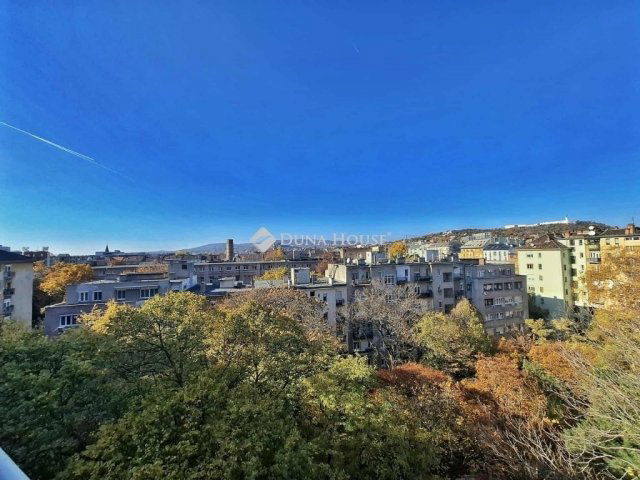 Eladó téglalakás, Budapesten, XI. kerületben 74 M Ft, 1 szobás