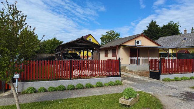 Eladó családi ház, Csajágon 49.9 M Ft, 3 szobás
