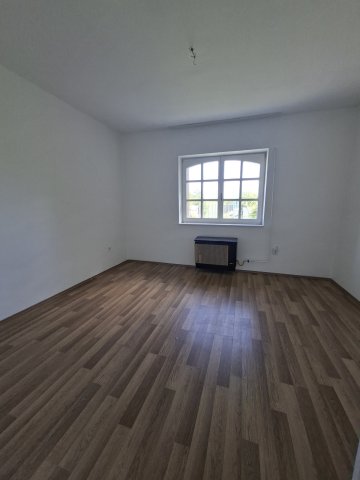 Eladó családi ház, Füzesabonyban 27.715 M Ft, 2 szobás
