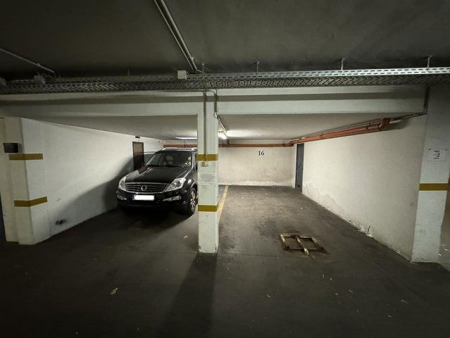 Kiadó garázs, Budapesten, IV. kerületben, Károlyi István utcában