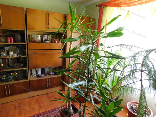 Eladó családi ház, Karádon 24.95 M Ft, 3 szobás