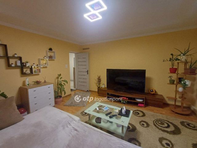 Eladó családi ház, Dunaharasztin 93 M Ft, 2+1 szobás