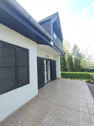 Eladó ikerház, Szántódon 135 M Ft, 4 szobás