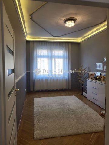 Eladó családi ház, Budapesten, XV. kerületben 229 M Ft, 8 szobás