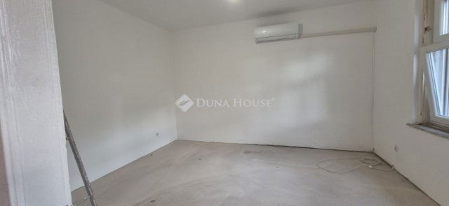 Eladó téglalakás, Budapesten, XVIII. kerületben 35 M Ft