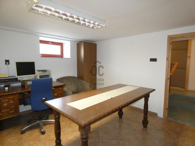Kiadó iroda, Pécsett 80 E Ft / hó / költözzbe.hu