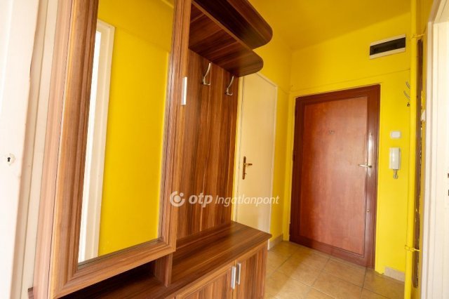 Eladó téglalakás, Budapesten, II. kerületben 74.9 M Ft, 1 szobás