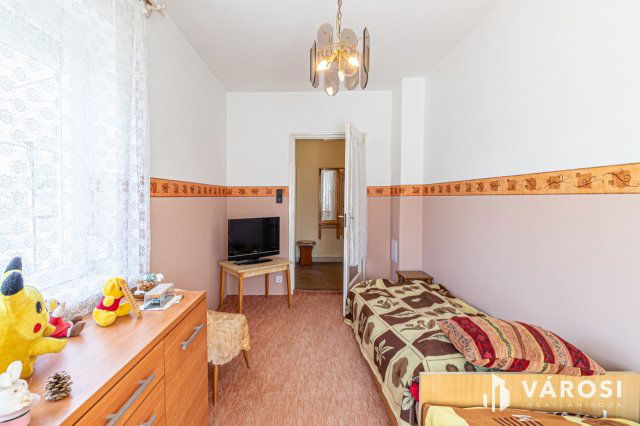 Eladó családi ház, Forráskúton 43 M Ft, 3 szobás