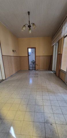 Eladó családi ház, Siófokon 45 M Ft, 7 szobás