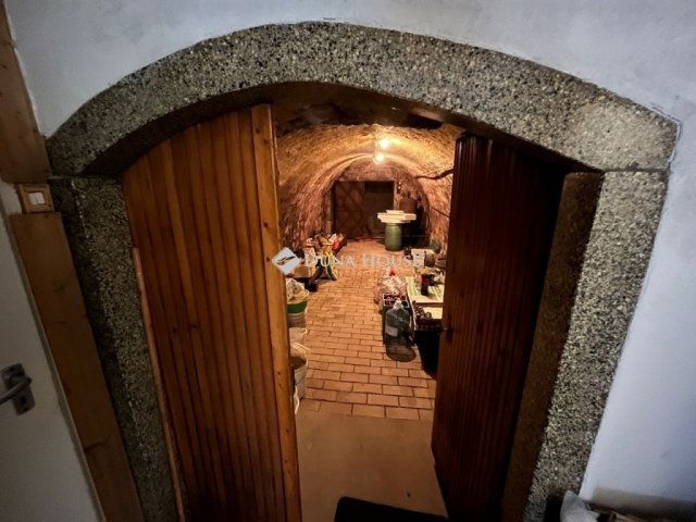 Eladó családi ház, Óbányán 55 M Ft, 4 szobás