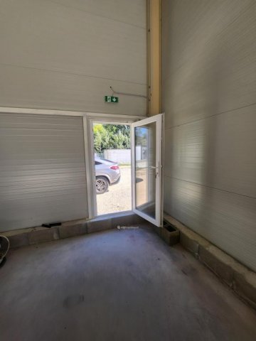 Eladó ipari ingatlan, Piliscsabán 175 M Ft / költözzbe.hu