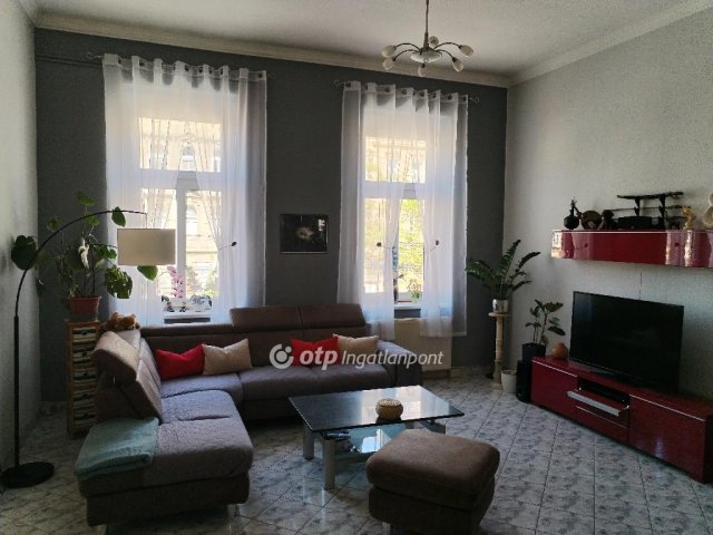 Eladó téglalakás, Budapesten, VIII. kerületben 78.5 M Ft