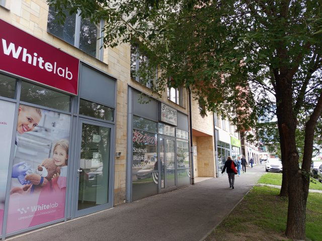 Kiadó üzlethelyiség, Miskolcon 400 E Ft / hó, 1+3 szobás